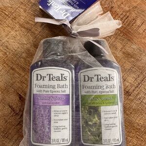 Dr Teal's Lavender and Eucalyptus Foaming Bath Set